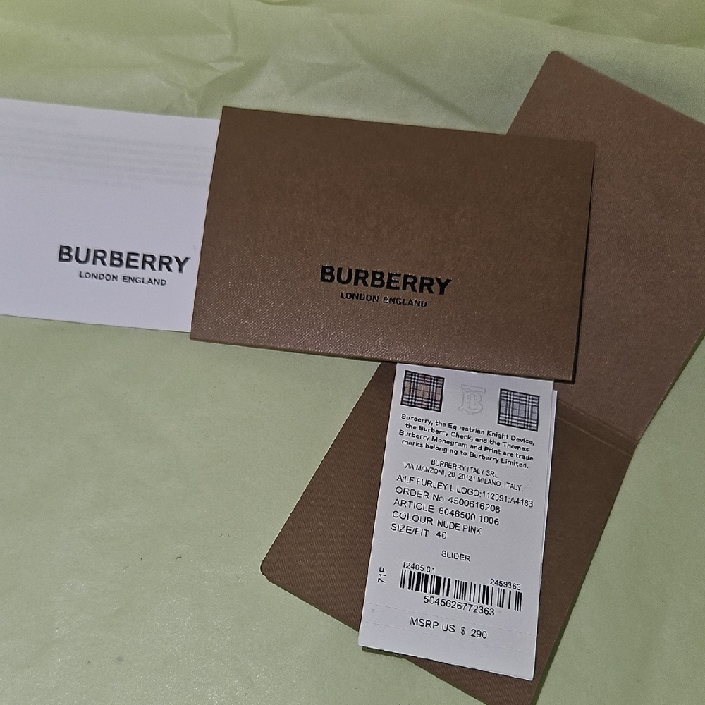 Burberry Tan Slides with Pink Logo - Picture 4 of 4